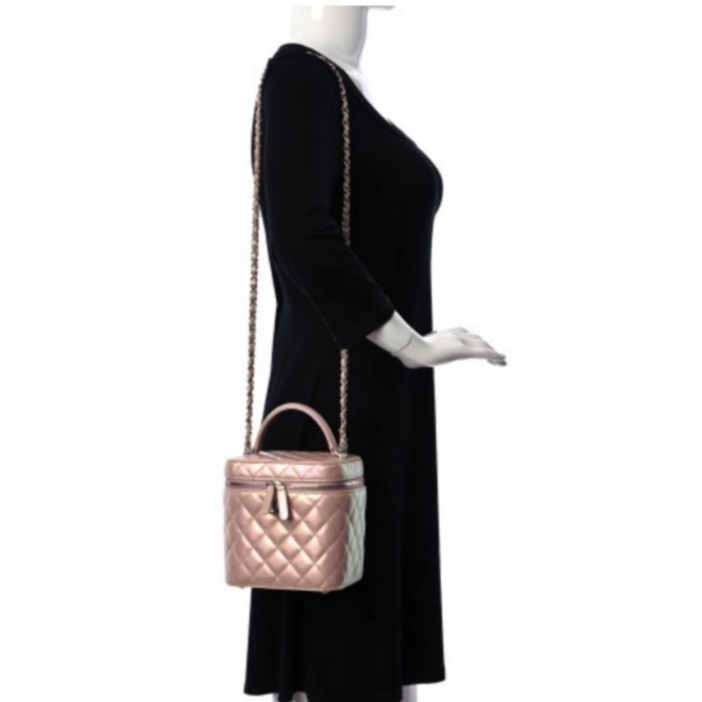 💗✨ CHANEL Iridescent Pink Vanity Top Handle-Crossbody in New/Pristine, Full Set - Picture 12 of 13